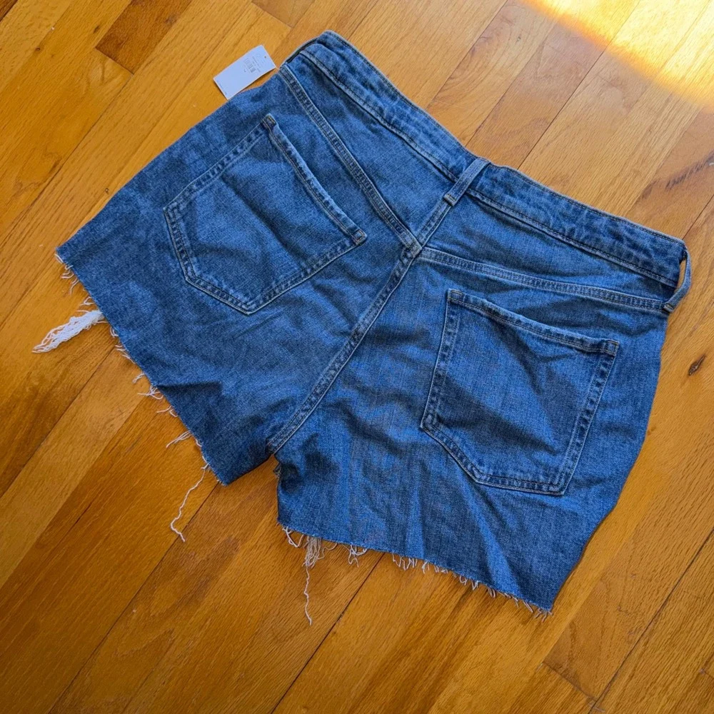 NEW‎ Old Navy OG Straight High-Rise Distressed Denim Shorts Stretch Blue Size 14